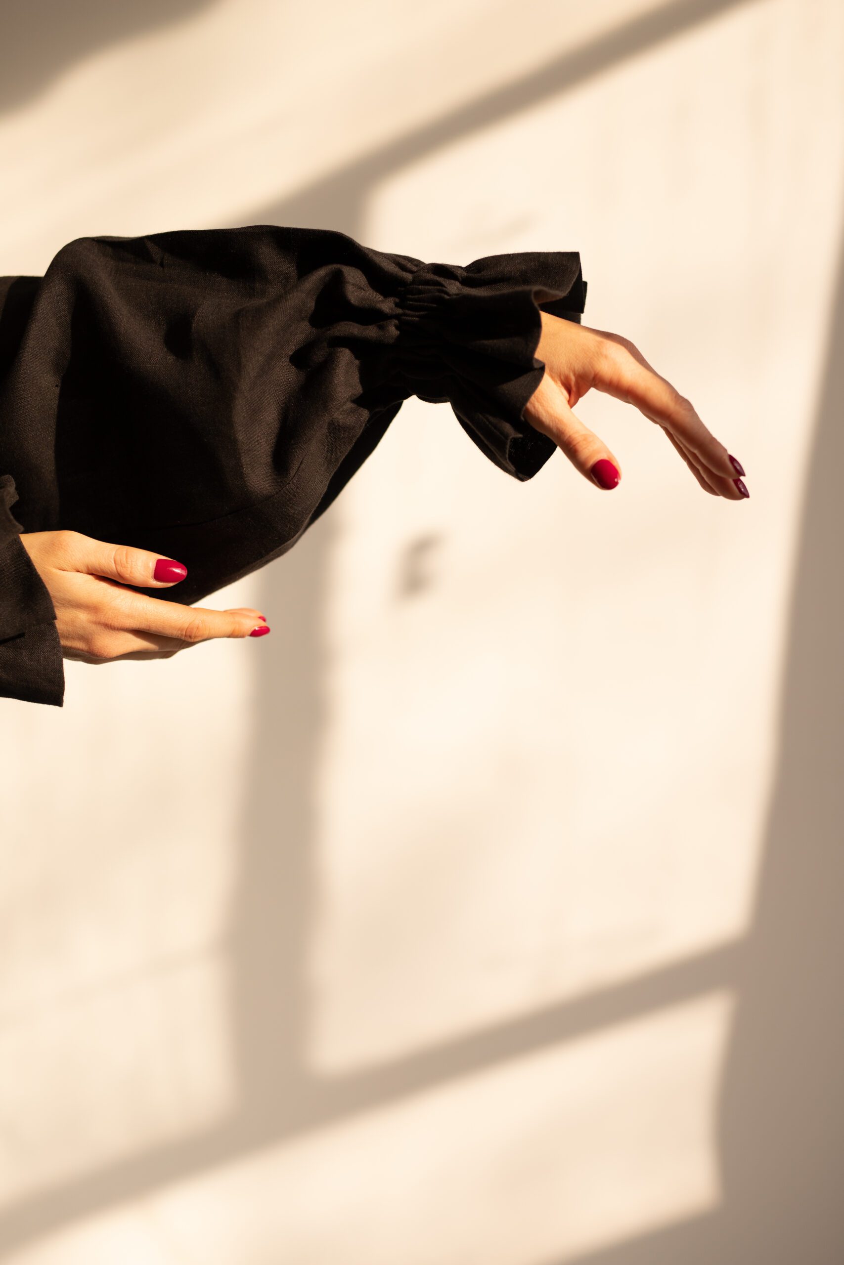 MAI Lino Nero oversized shirt - Image 5