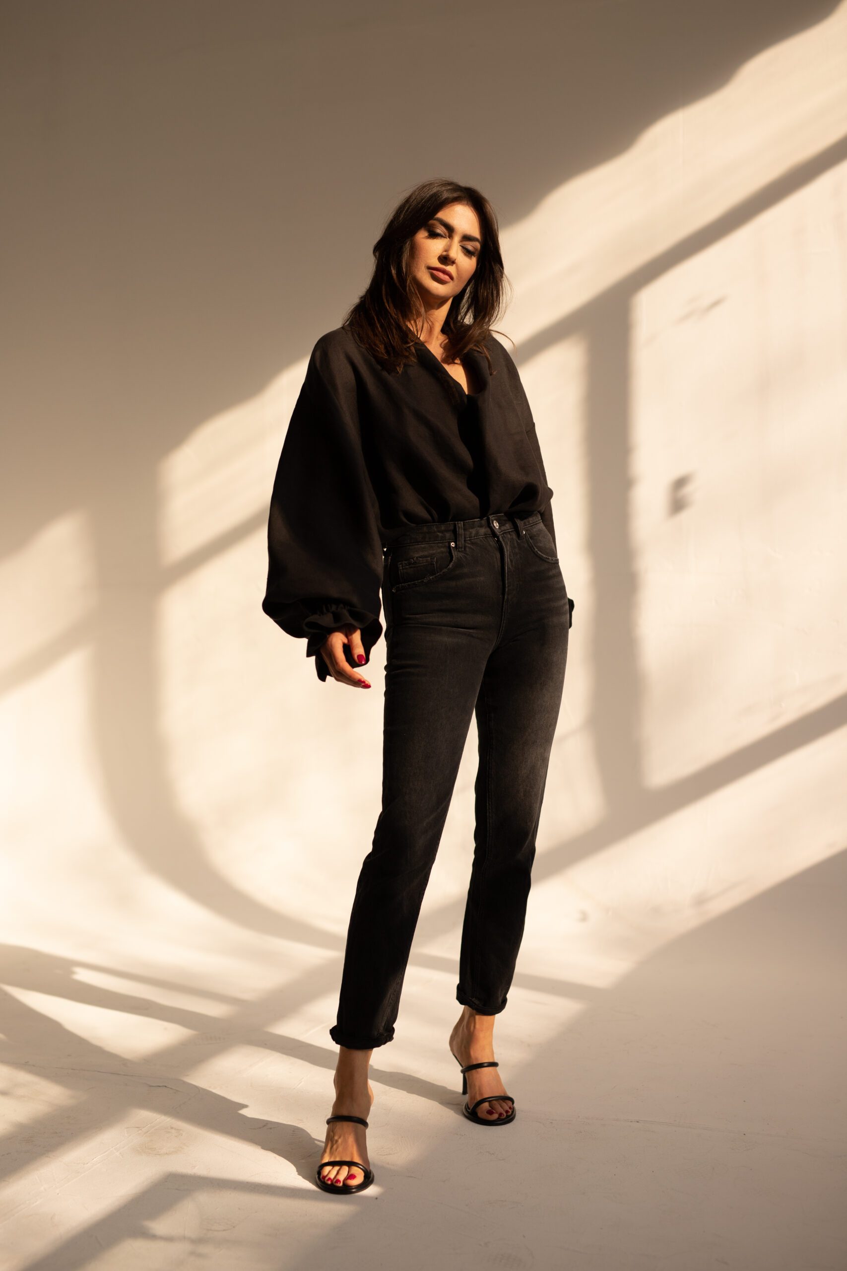 MAI Lino Nero oversized shirt - Image 4