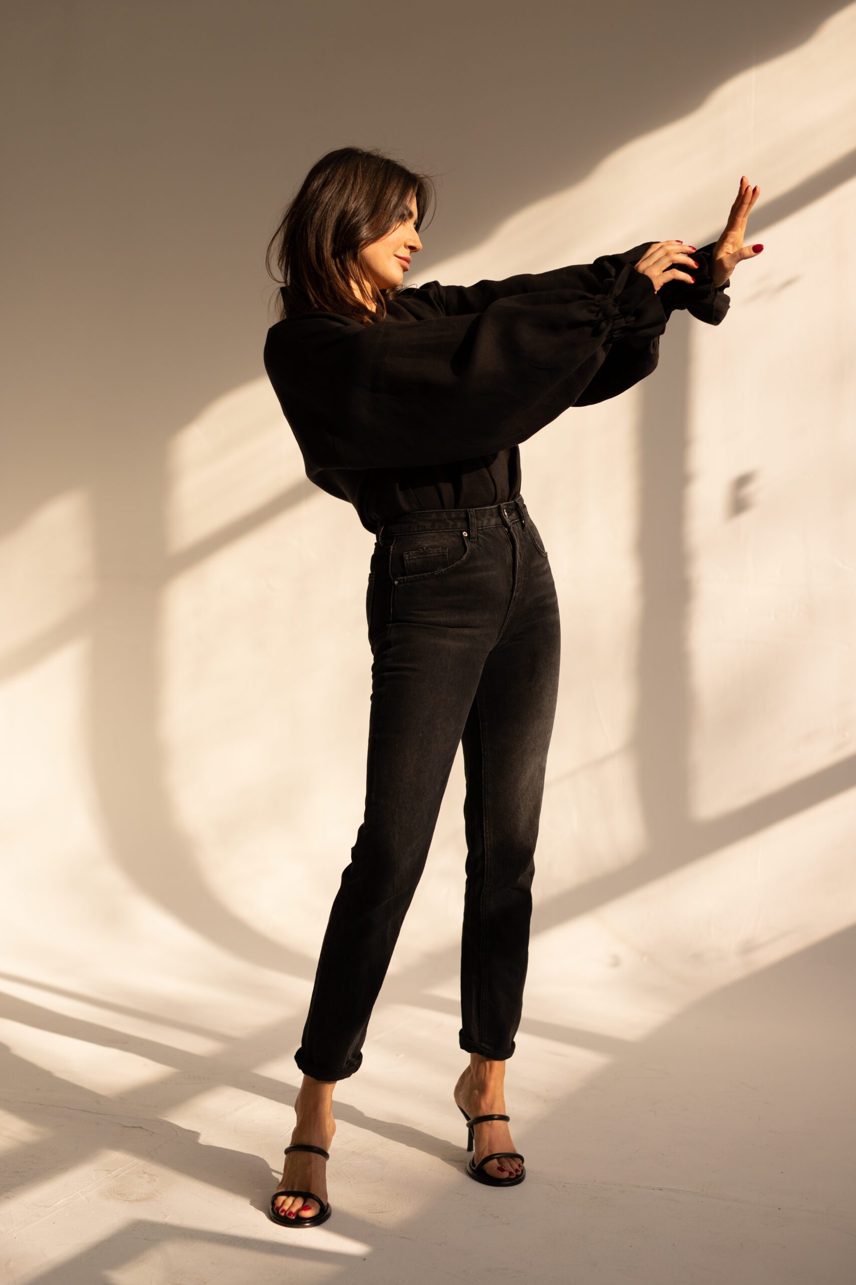 MAI Lino Nero oversized shirt - Image 3