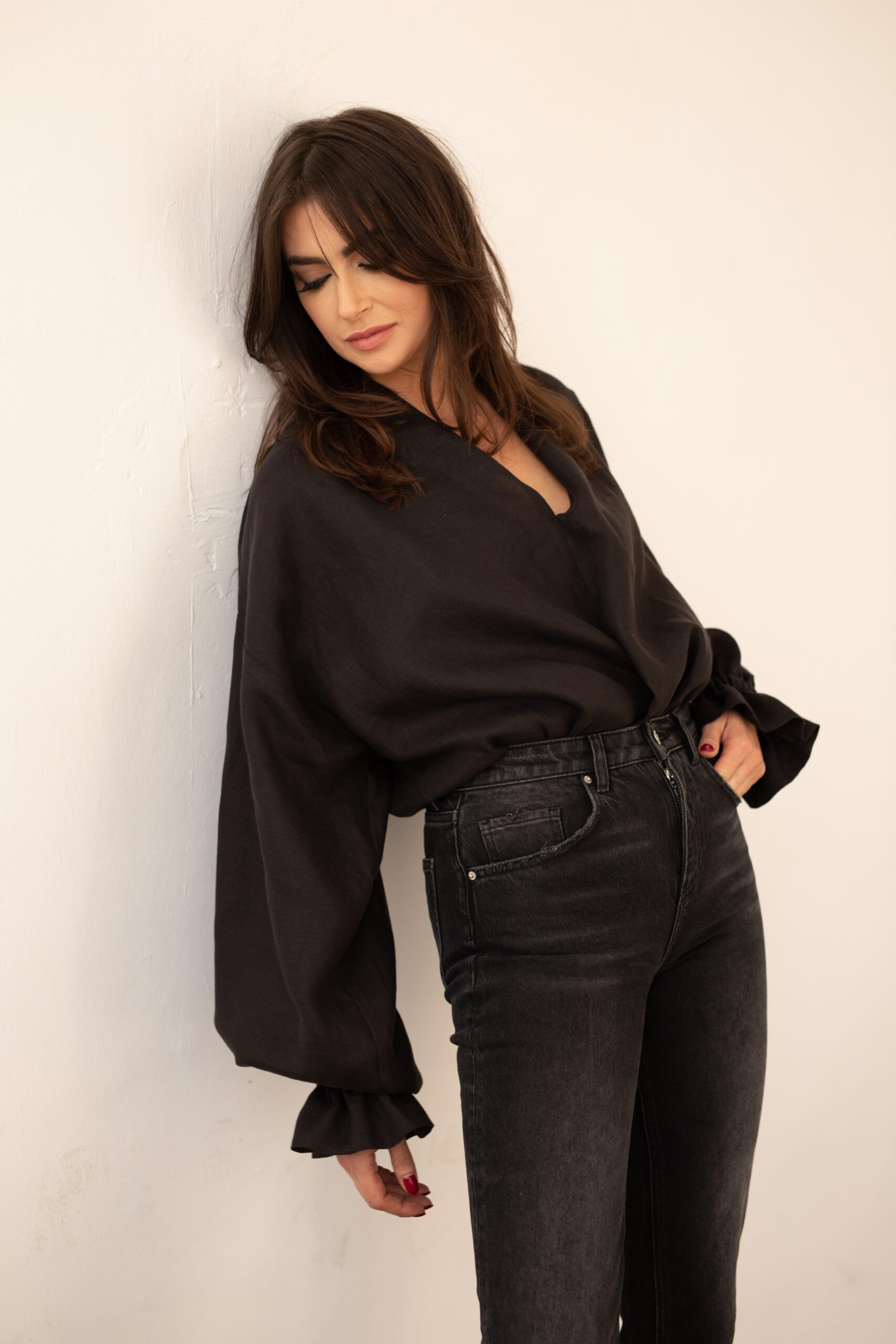 MAI Lino Nero oversized shirt - Image 2