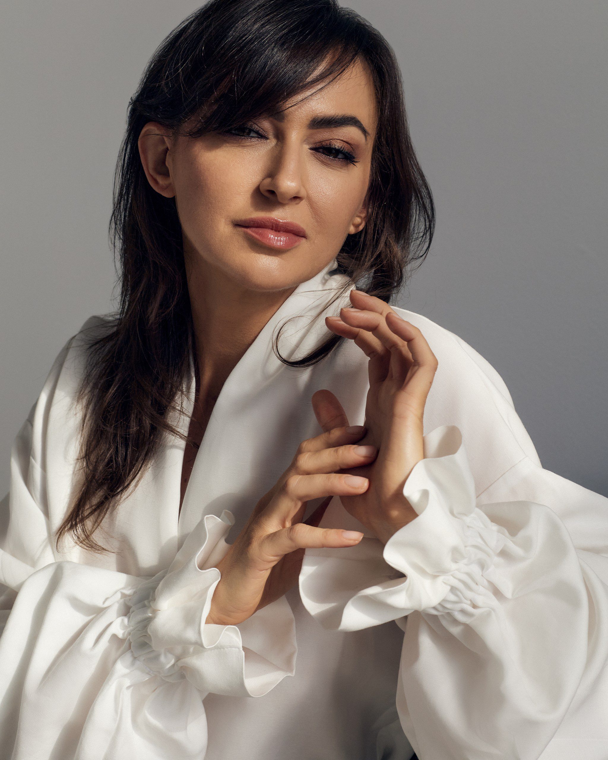 oversize'owa koszula MAI Simple White - obrazek 3